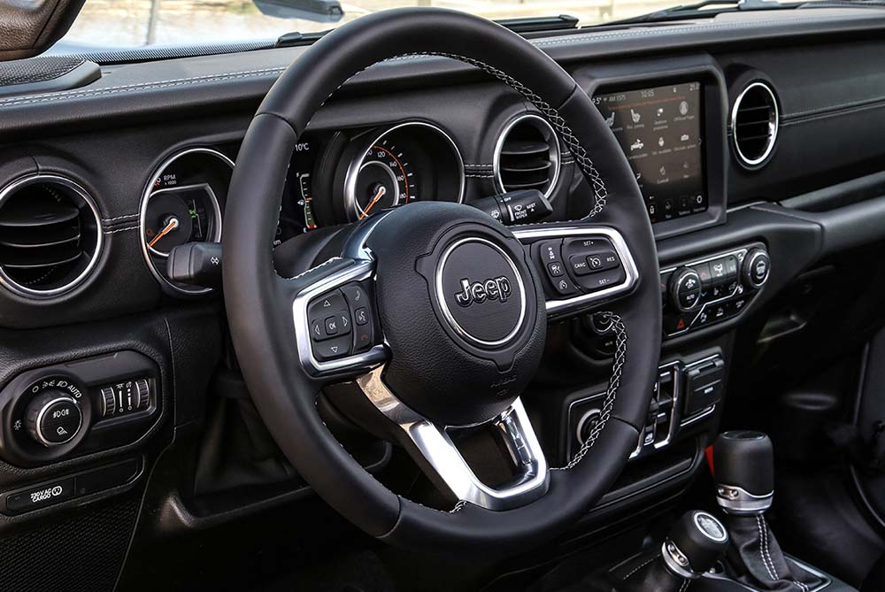 A close up of Jeep Gladiator Mojave's steering wheel