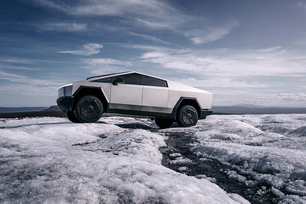 Tesla Cybertruck Dual Motor AWD