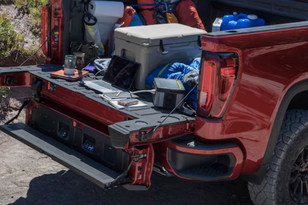 GMC’s MultiPro Tailgate