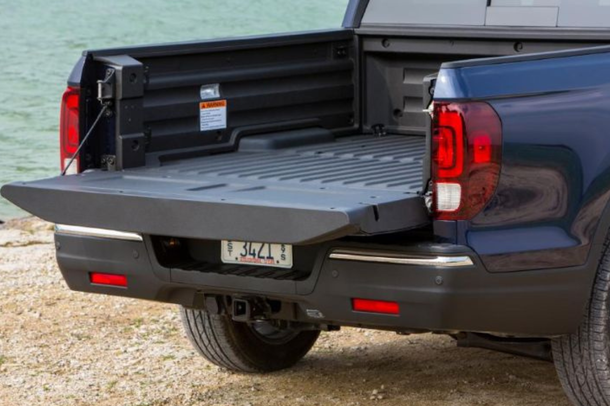 Honda’s Ridgeline introduces a unique approach with its In-Bed Trunk and Dual-Action Tailgate